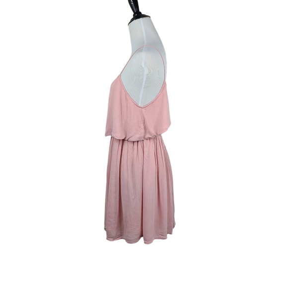 Topshop Petites light pink top overlay dress w/cutout back detail. Size 8 petite - Picture 9 of 14